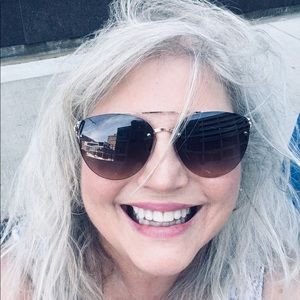 Meet your Posher, Teri